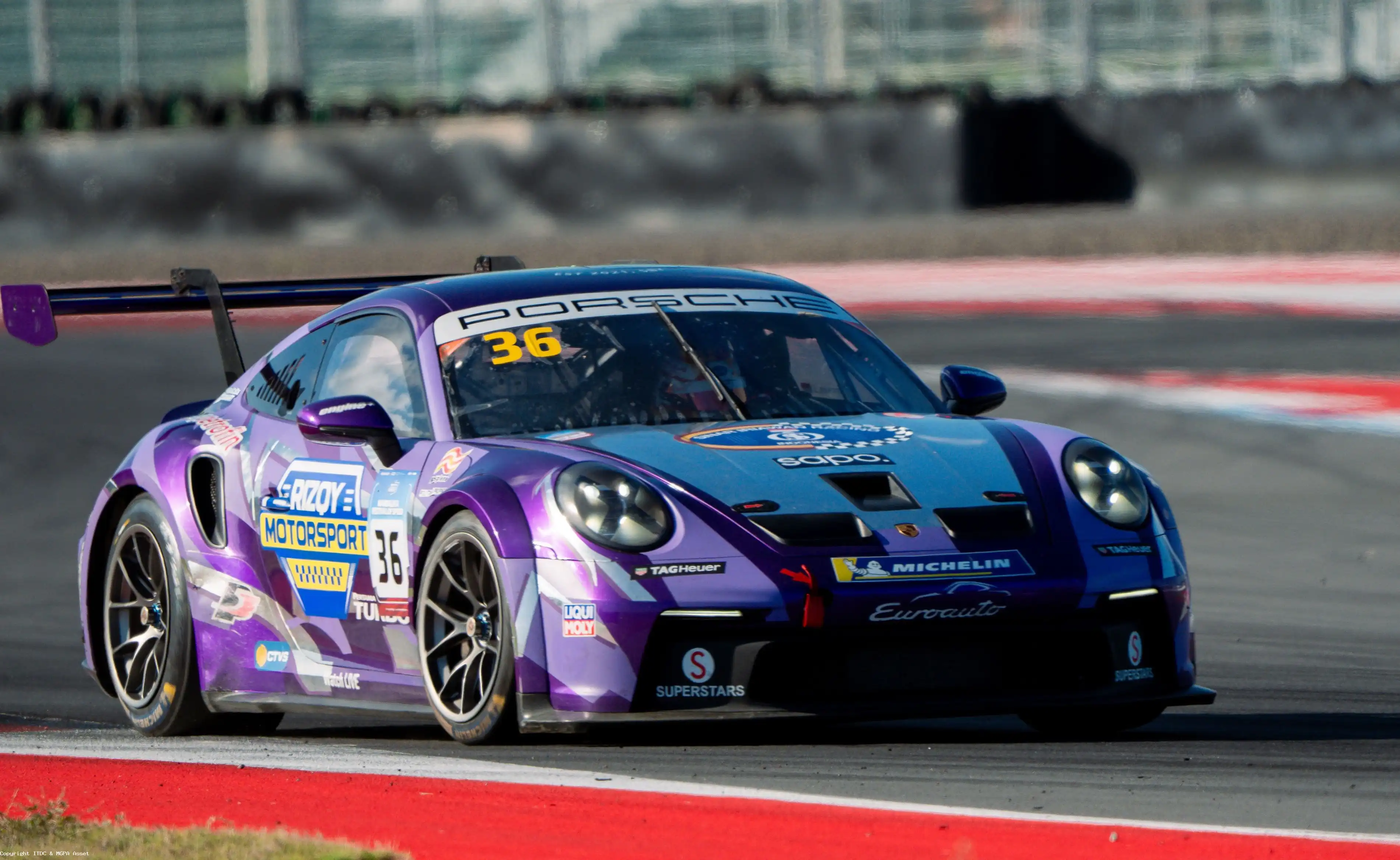 Supersportscar