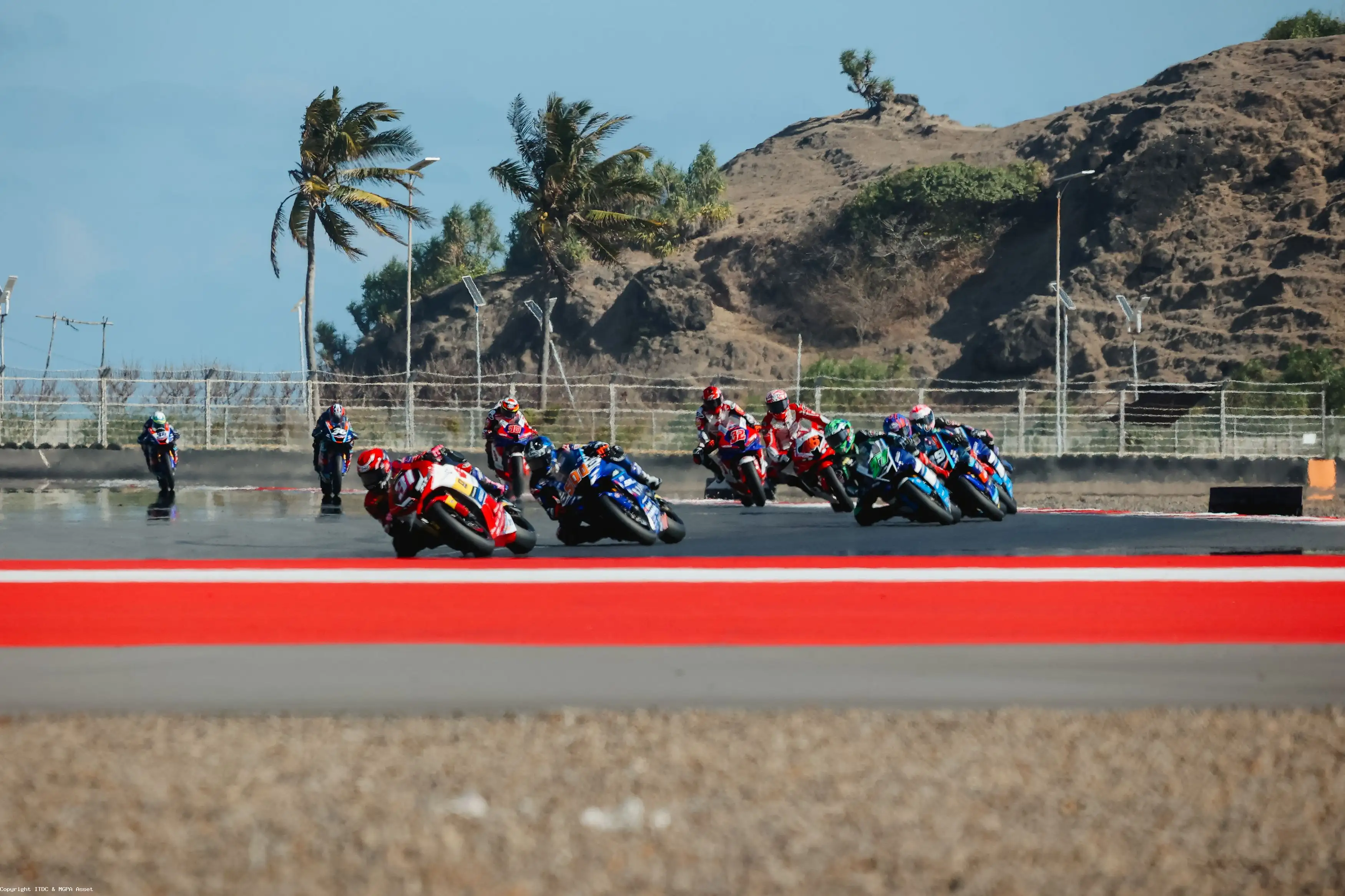 Race SS600
